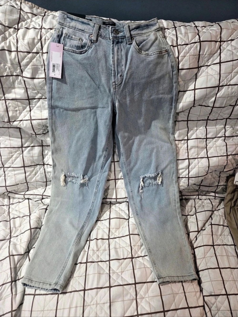 Wild Fable Super High-Rise Tapered Jeans Women's Distressed Skinny Jeans in Blue